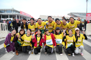 undefined 2012年廈門國(guó)際馬拉松-17205640133.jpg